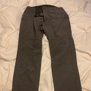 Mens Kuhl pants 34x32